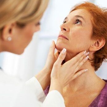 Patient with pain in the anterior part of the neck.